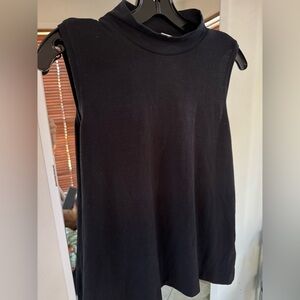 Lole Sleeveless turtleneck top